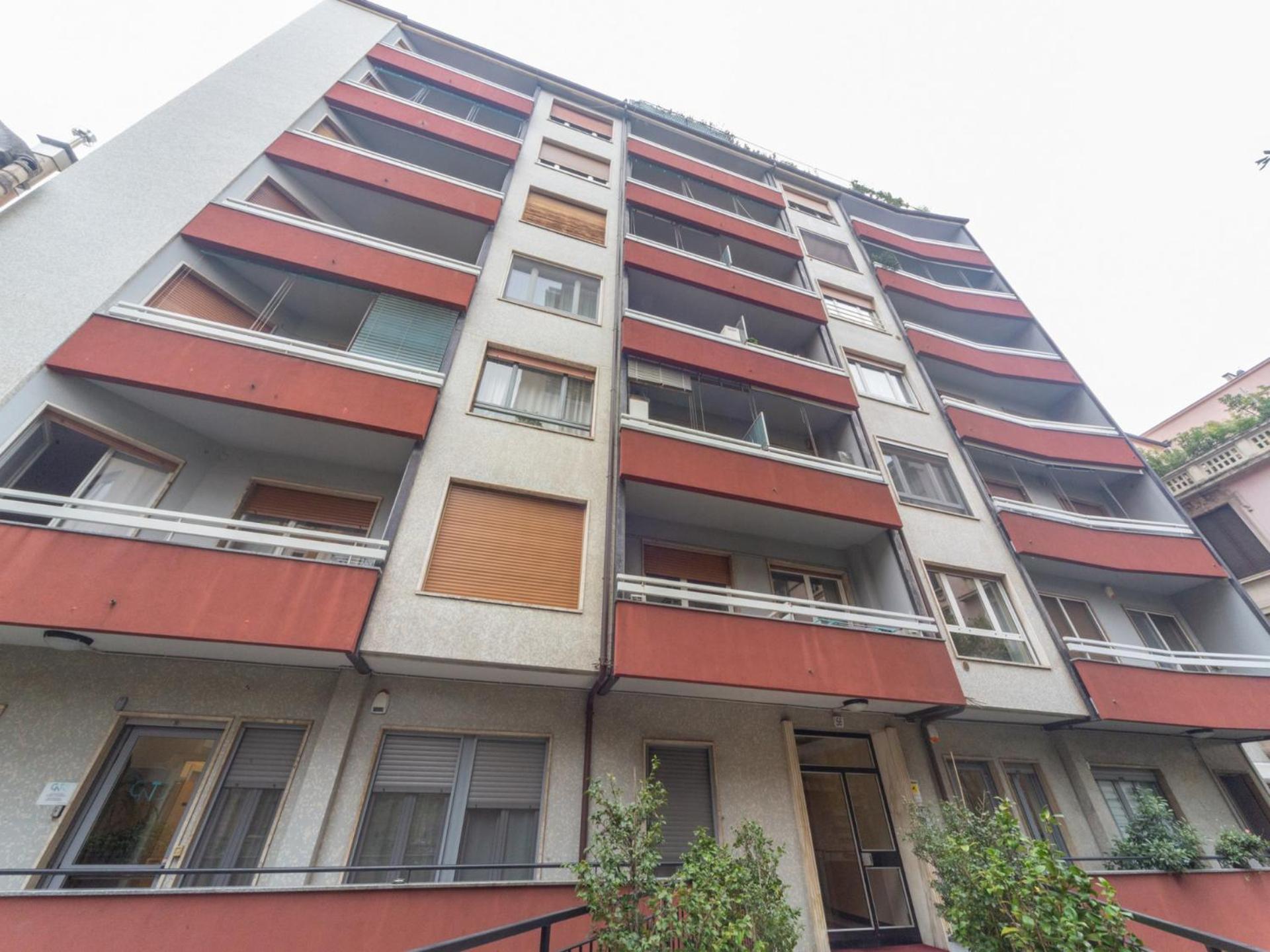 The Rent - One-bedroom With A Terrace In Corso Sempione Apartment Milan